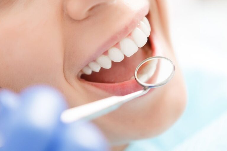 Antalya Dental Implants: Transform Your Smile at Wings Health!